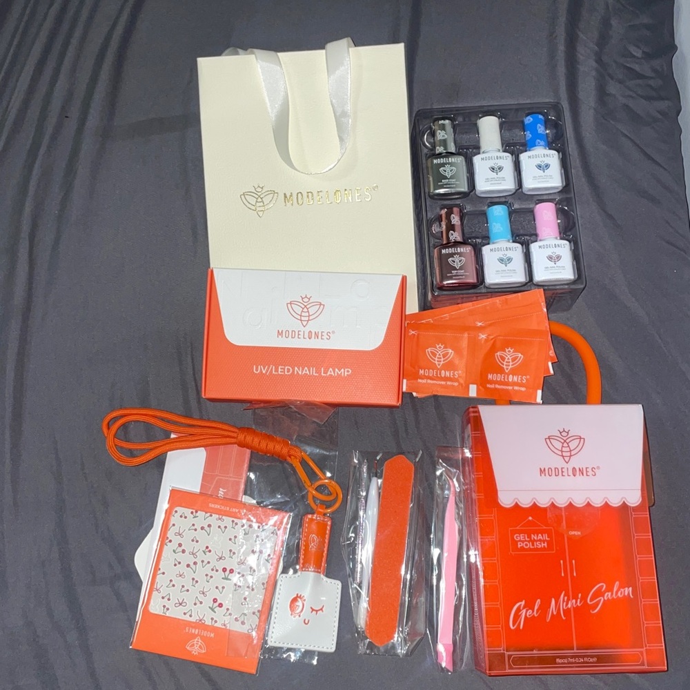 Modelones Coastal Afternoon- Mini Salon Gel nail Kit